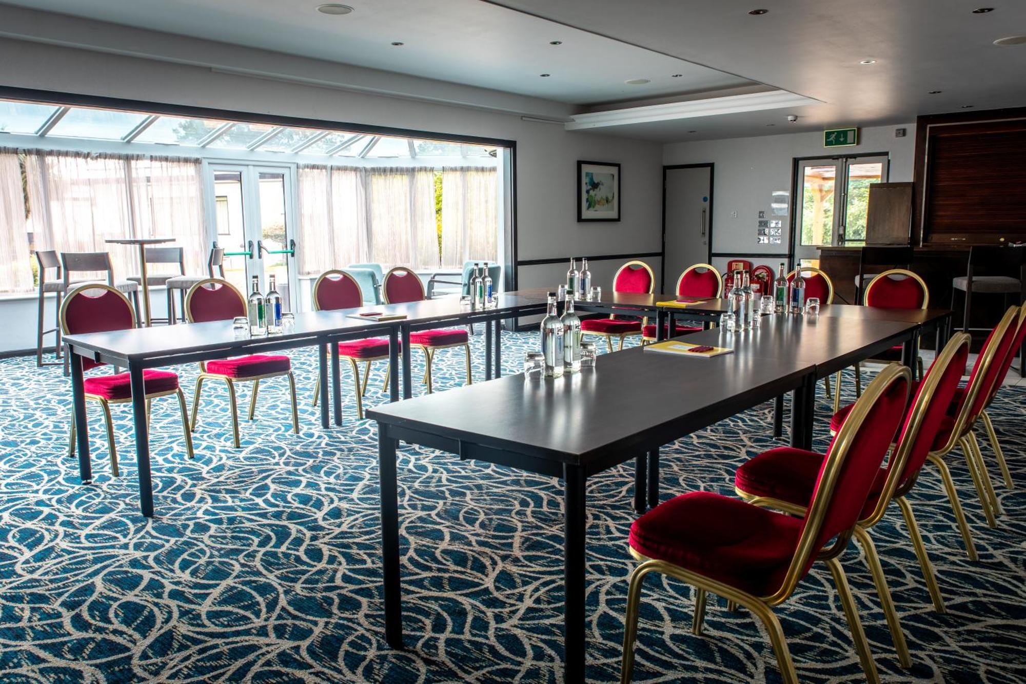 Hotel Elite Venue Selection Felbridge - Gatwick 4*