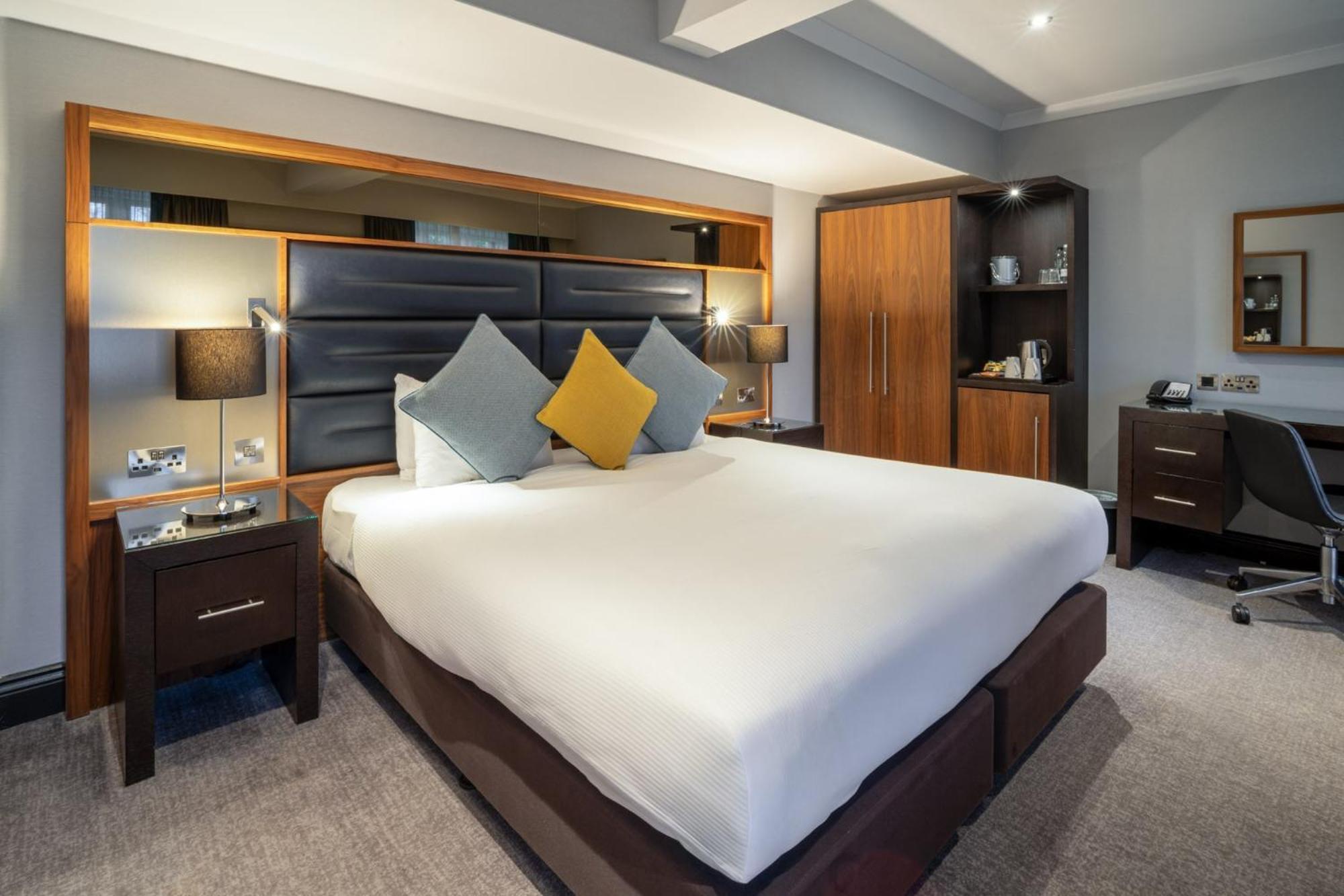 Elite Venue Selection Felbridge - Gatwick Hotel 4*